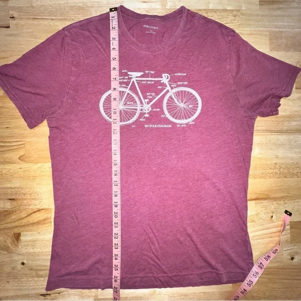 Banana Republic Bicycle Graphic Tee Shirt | Maroon | M